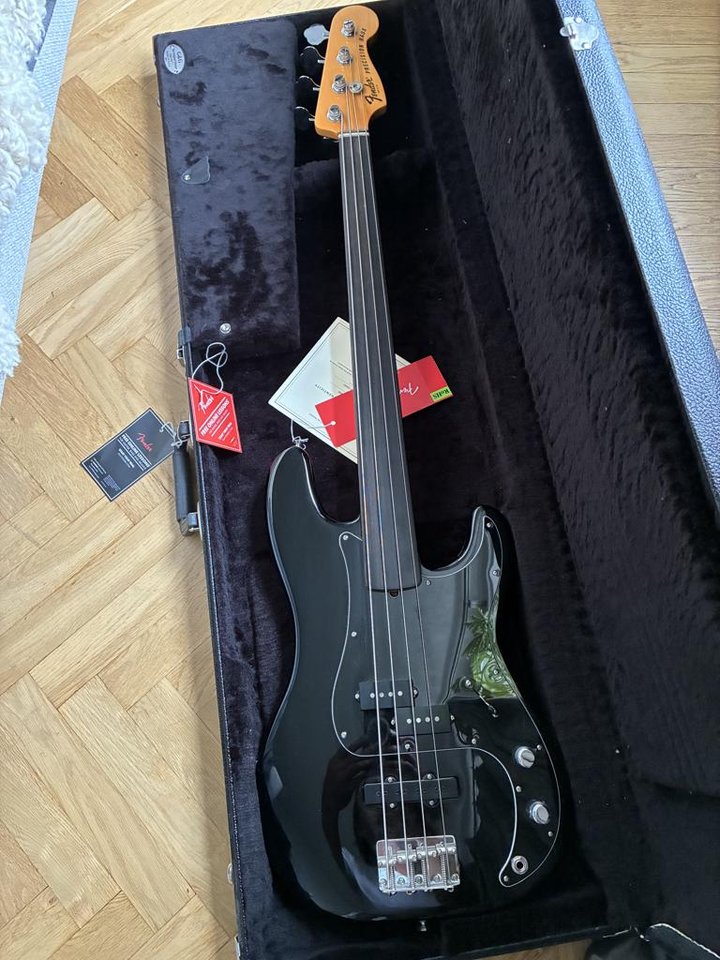 fender precision Tony Frankli...