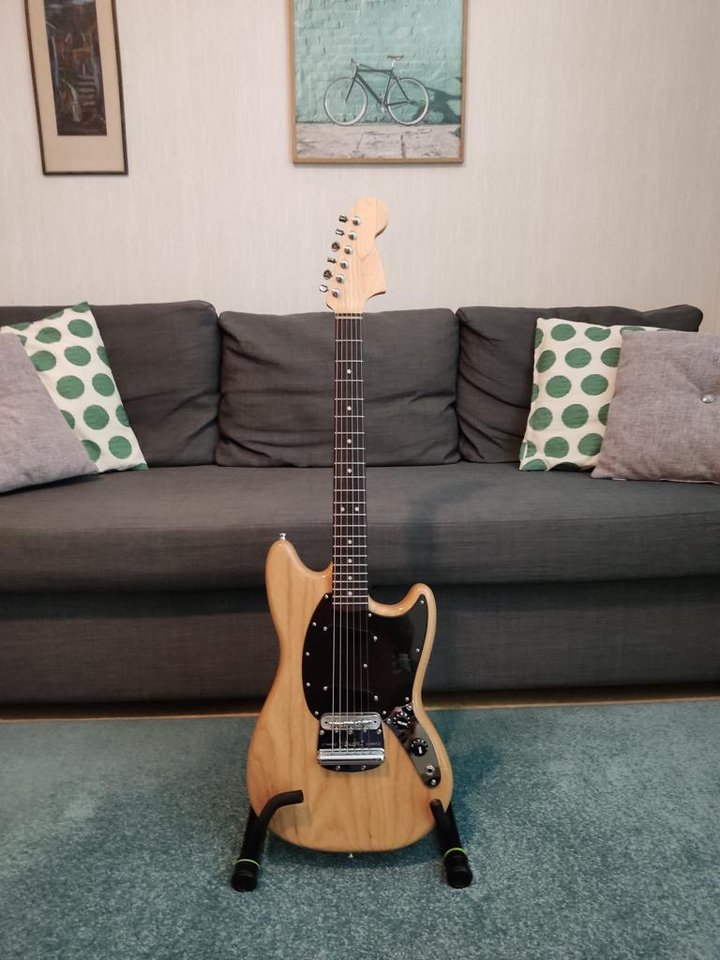 Fender Ben Gibbard Mustang mo...
