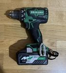 Hikoki skruvdragare med batteri
