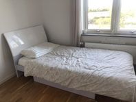 Gratis säng om ni hämta till fredag!