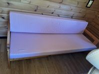bäddsoffa i furu