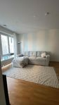 Säljer en stilren  3-sits bäddsoffa med schäslong +2 bord