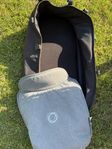Bugaboo barnvagn liggdel, sittdel, regnskydd, korg, hjul