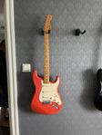 Fender Stratocaster 6000kr