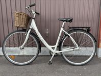 Damcykel, 28 tum, 7 växlar, 52 cm ramstorlek