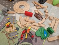 BRIO tågbana med tillbehör