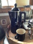 Perkulator kaffemaskin C3, svart med två muggar 600kr.