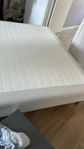 IKEA säng 160cm.