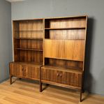 Vintage teak jakaranda bokhylla med barskåp 60-tal