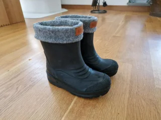 Kavat Gimo fodrade gummistövlar stl 27 , mycket fint skick
