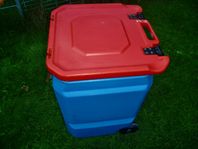 Plastbehållare för förvaring