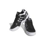Basketsko/sneaker säljes billigt i nyskick