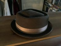 Hatt Brixton small 56 cm. nyskick 350kr.