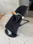 babysitter babybjörn med leksak