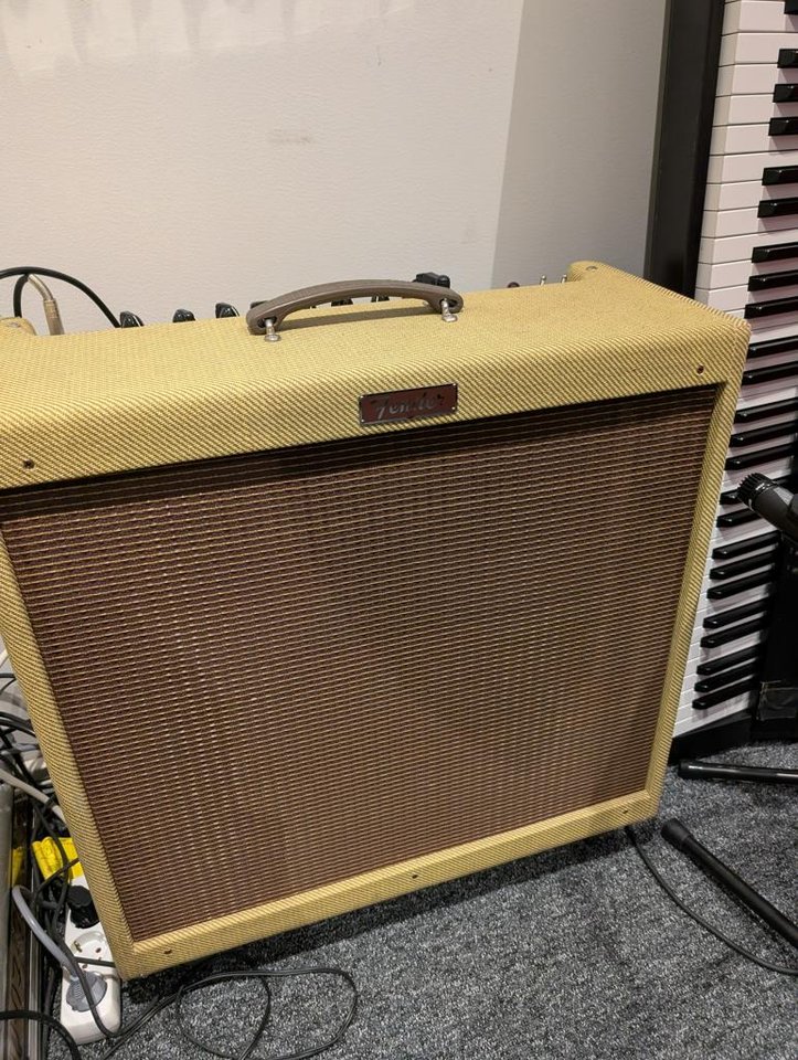 Fender Blues DeVille 410 Twee...