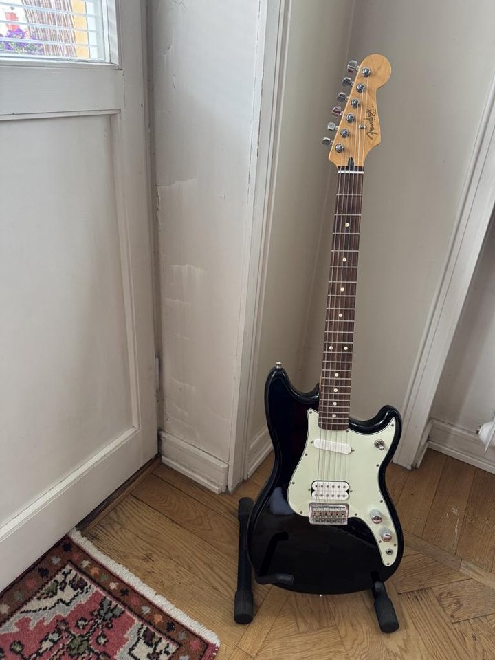 short scale Fender Duo Sonic ...