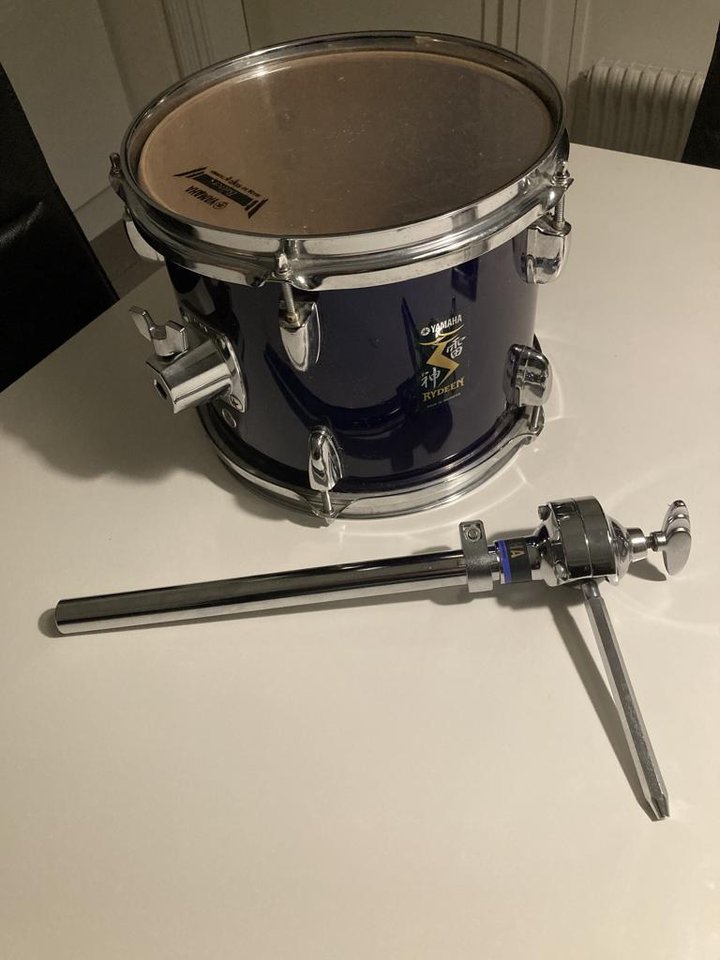 YAMAHA 10" puka