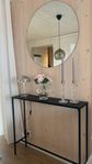 avlastningsbord metall 100cm bred och höjd 85 cm 200kr