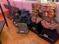 små och stora figurer från iransk hakhamaneshi kungar
