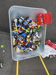 MASSA blandad lego, legogubbar, bilar etc