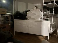 Ikea PS plåtskåp med nyckel 
