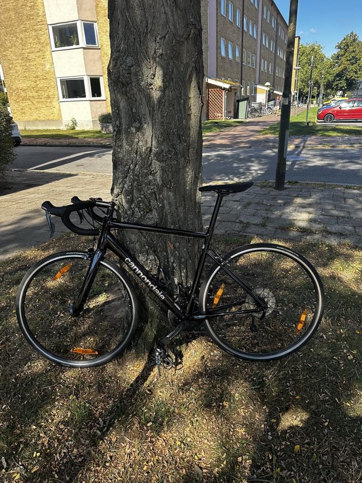 Sparsamt använd Cannondale CA...