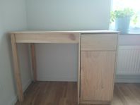 Skrivbord