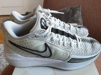 NIKE Sabrina 1 stl 38.5