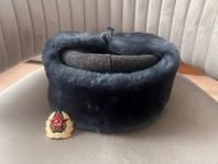 Original sovjetisk militär officer pälsmössa ushanka.
