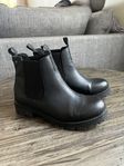 svarta boots