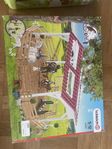 Schleich Stall och ridbana mm