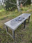 Rostfri diskbänk