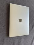 MacBook Pro M2 / 24GB / 1TB