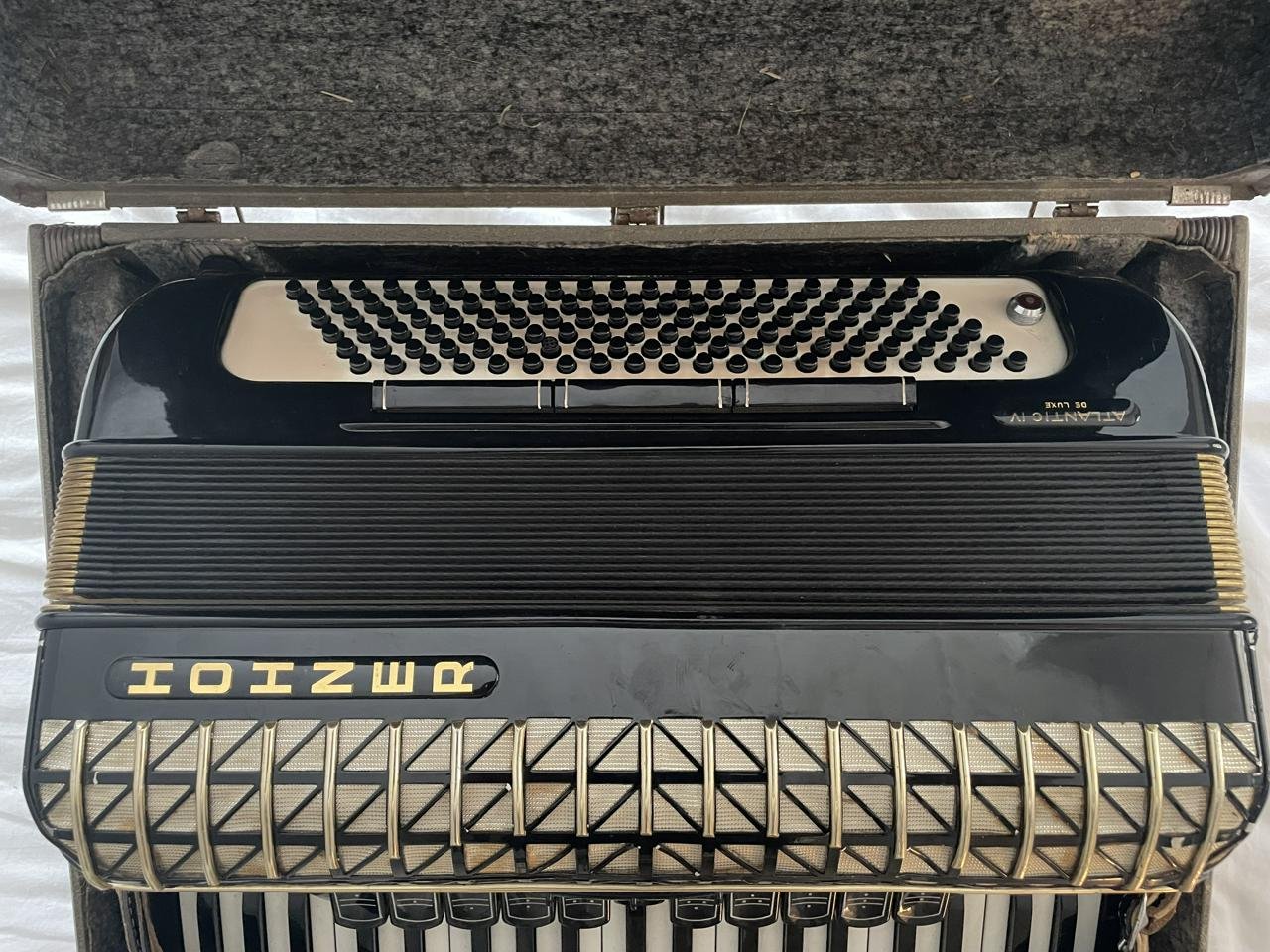 Hohner Atlantic IV Deluxe