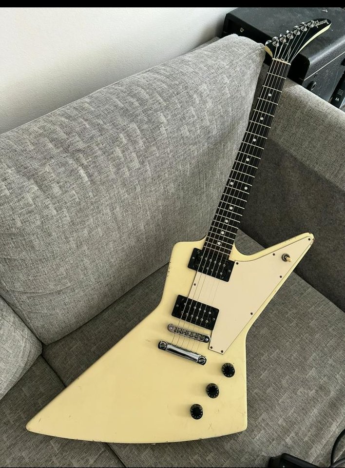 Gibson Explorer 