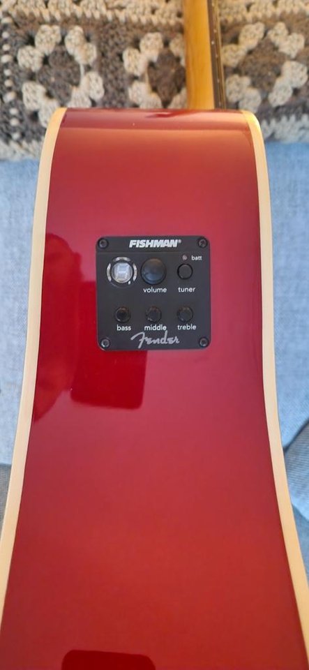 aukustisk fender sonoran