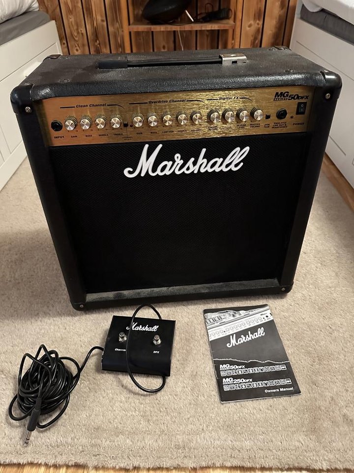Marshall MG50DFX gitarrförstä...