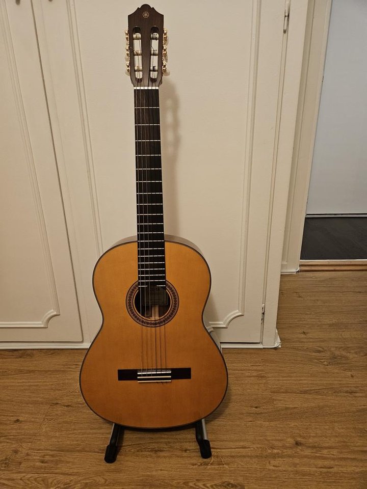 klassisk gitarr Yamaha CG-TA ...
