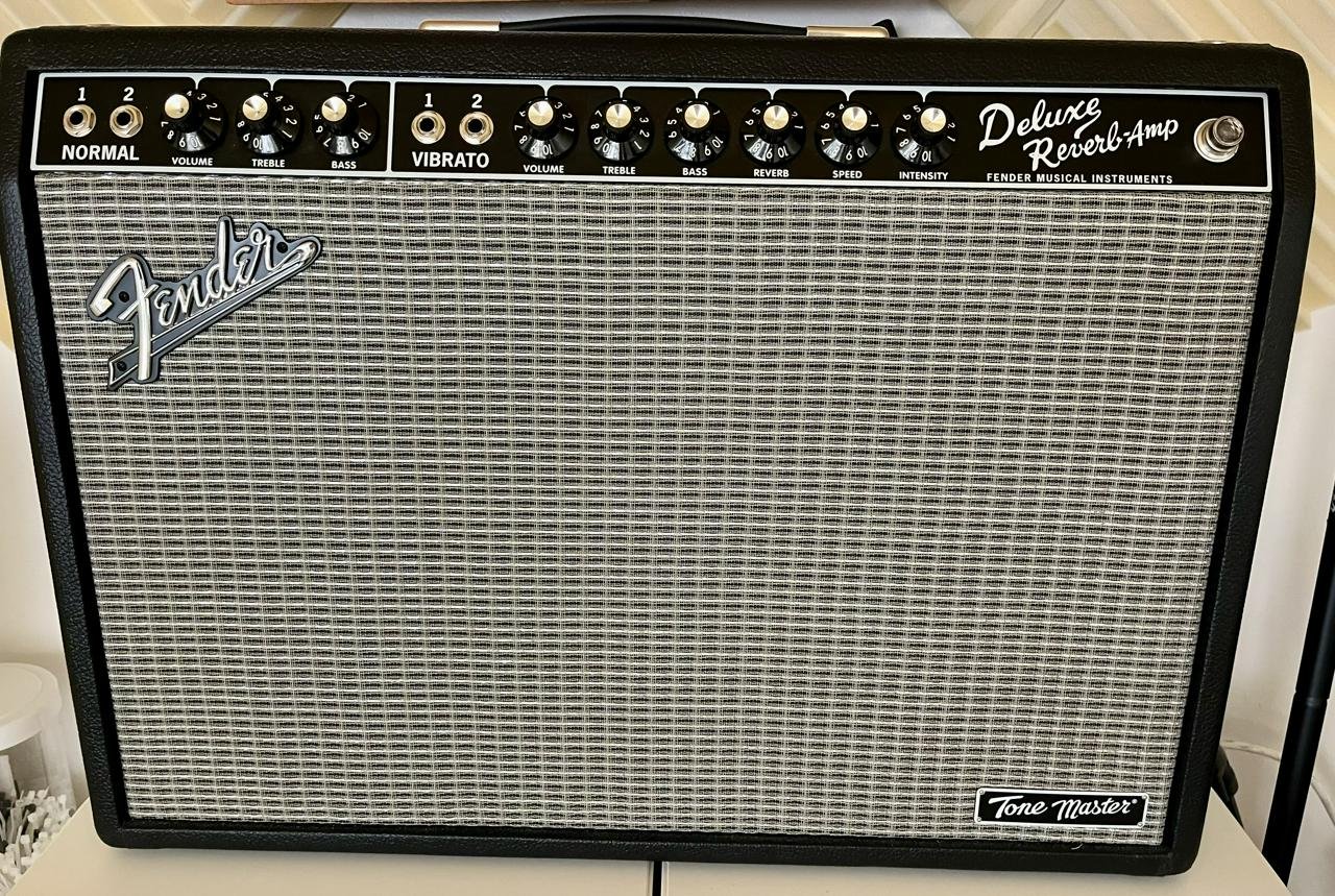 Fender deluxe reverb - tonema...