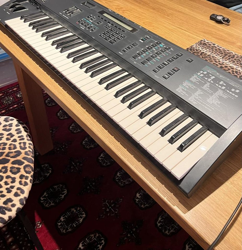 Yamaha V50
