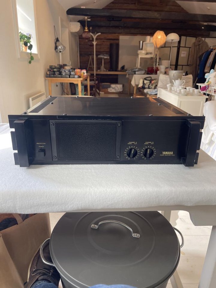 Yamaha P2250 Power Amplifier ...