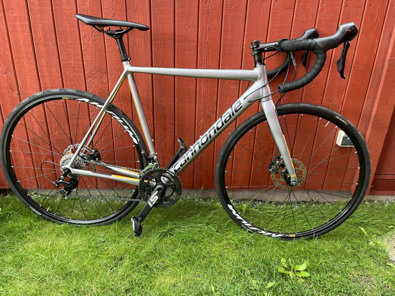 Cannondale CAAD12 105 Disc (5...