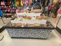 Ö Hyllar med  8 Lådor