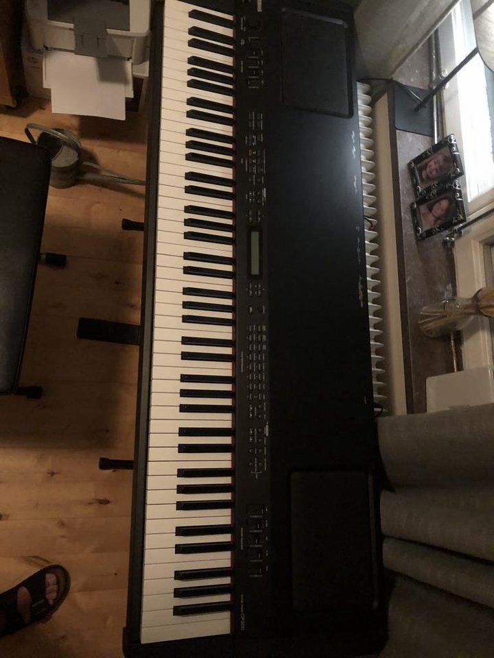 Yamaha CP 300