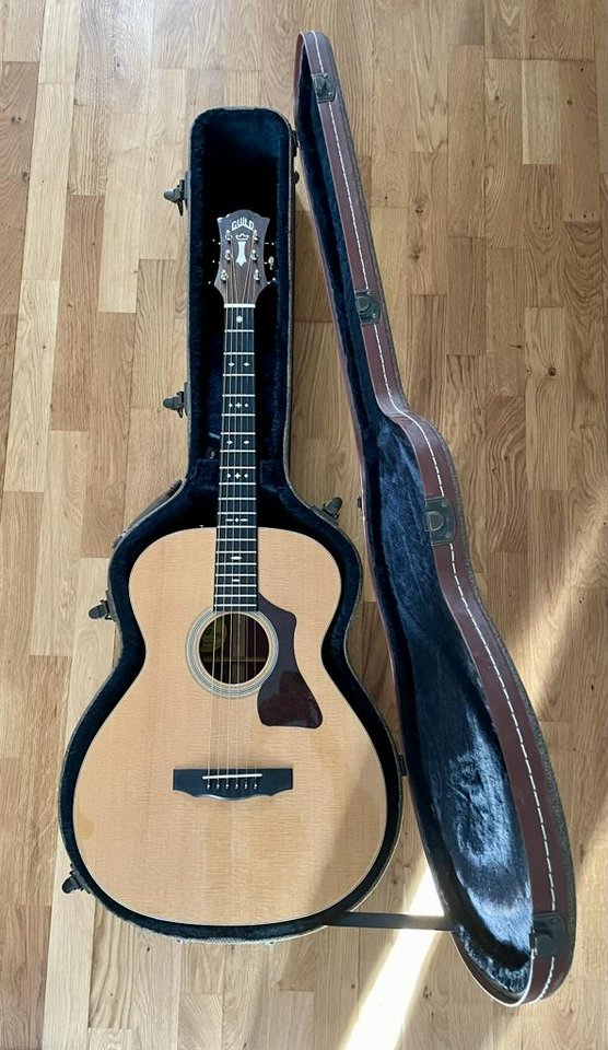 Guild akustisk gitarr
