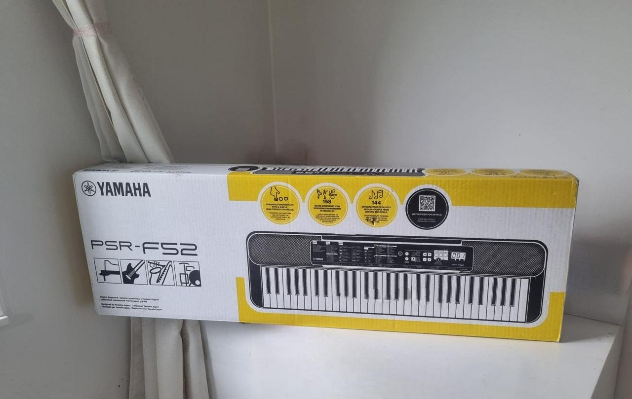 Yamaha PSR-F52