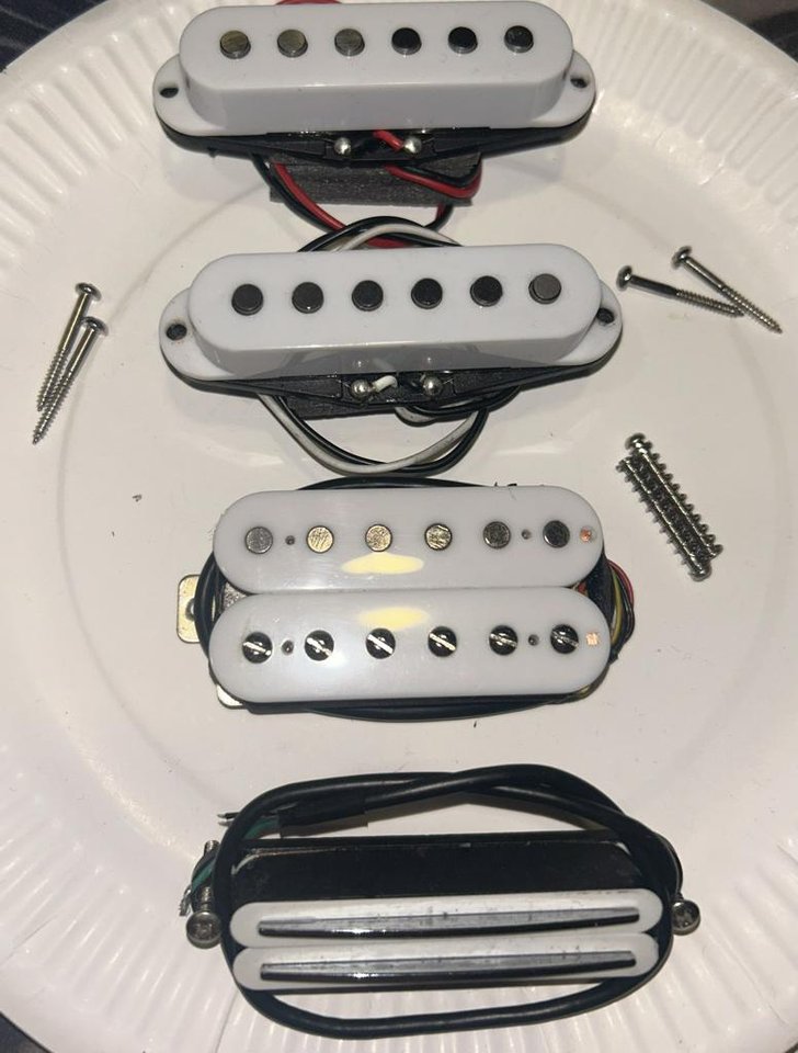 Humbucker/Single/Single + hot...