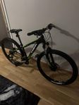 Trek Marlin 6 Mountainbike – Nyservad & Körklar!