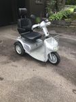 Promenadelscooter Lite använd Hjälm medföljer 