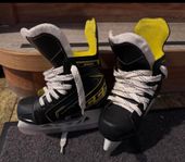 Skridskor CCM 18.7 cm 